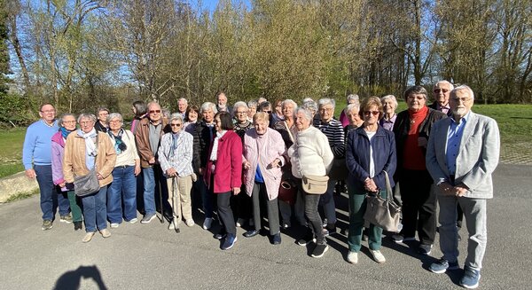 Bild vergr&ouml;&szlig;ern: 12-2026 Gruppenbild Ausflug Seniorenkreis Sickte